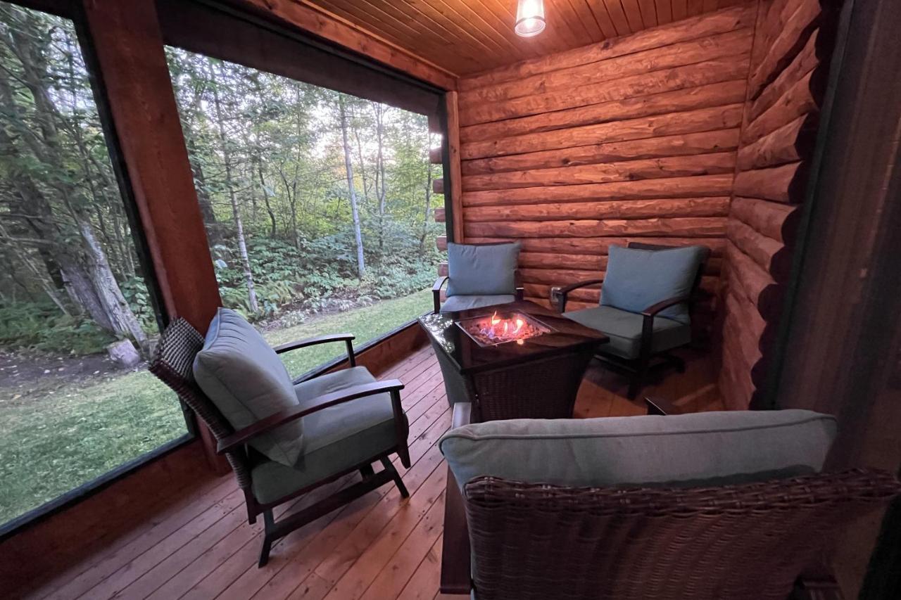 Blackbear Log Cabin Morrisville Екстериор снимка