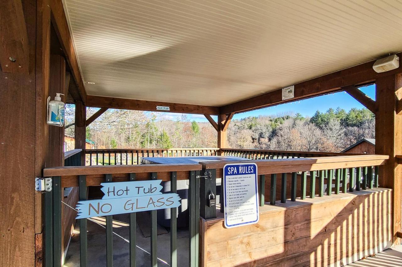 Blackbear Log Cabin Morrisville Екстериор снимка