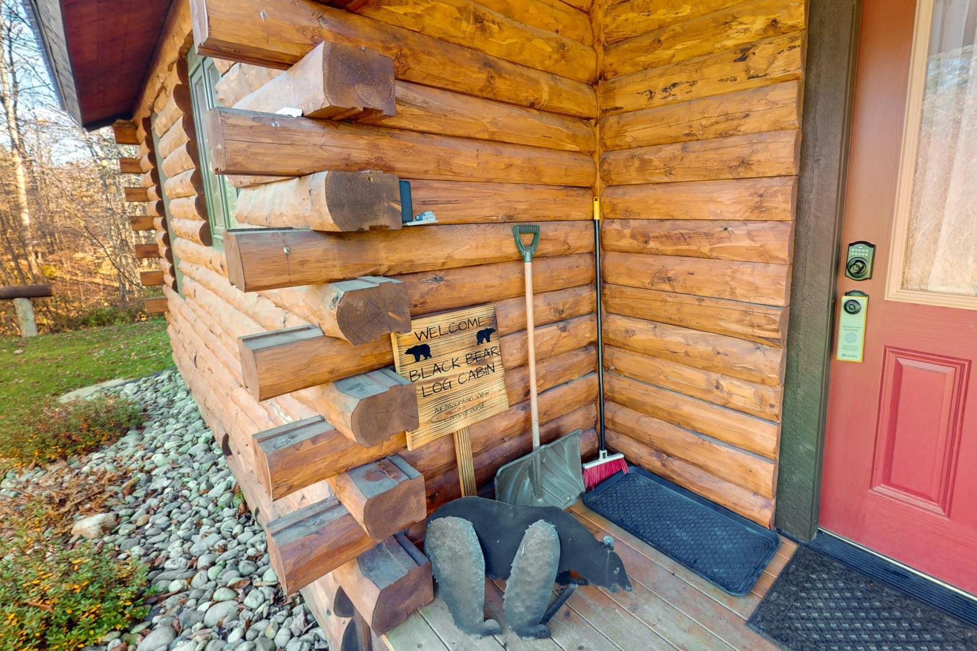 Blackbear Log Cabin Morrisville Екстериор снимка